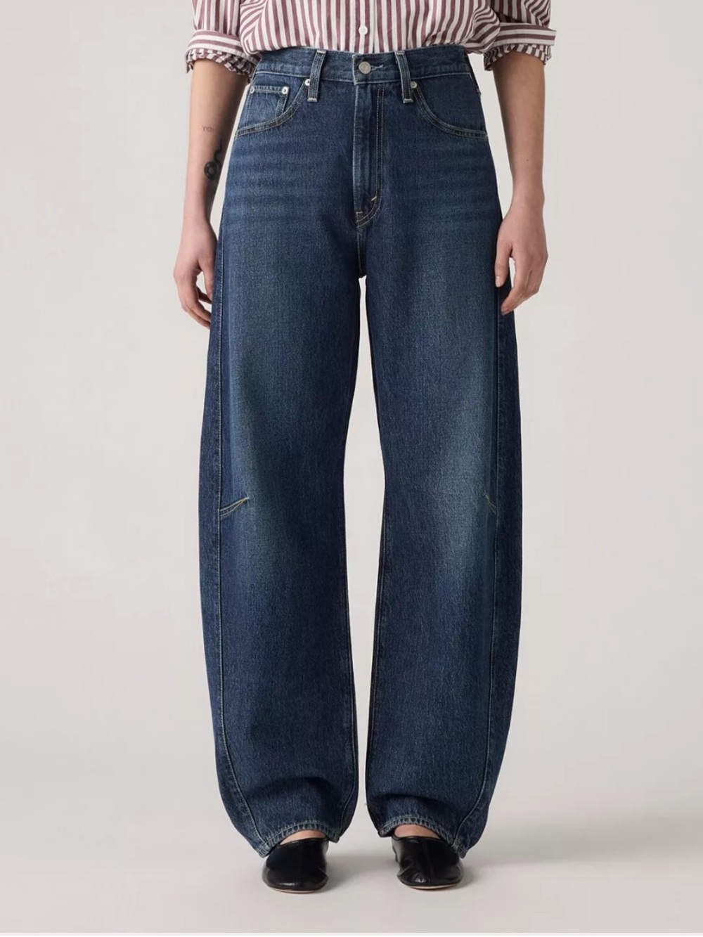 Levi's Dark Blue Cinched Barrel Jeans